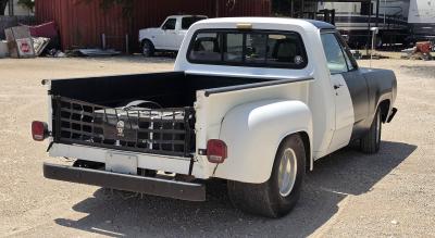 1975 Dodge D100