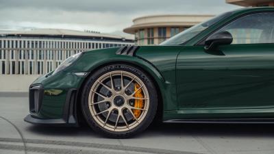 2018 Porsche 911 GT2 RS Weissach Package Clubsport
