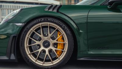2018 Porsche 911 GT2 RS Weissach Package Clubsport
