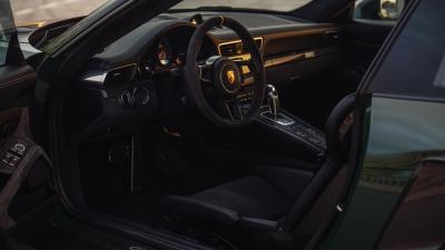 2018 Porsche 911 GT2 RS Weissach Package Clubsport