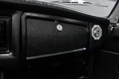 1976 MG B Roadster