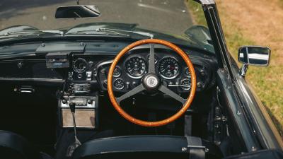 1967 Aston Martin DB6 Volante