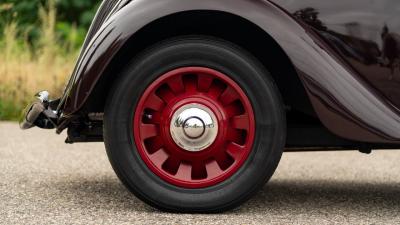 1939 Peugeot 202 Berline Luxe
