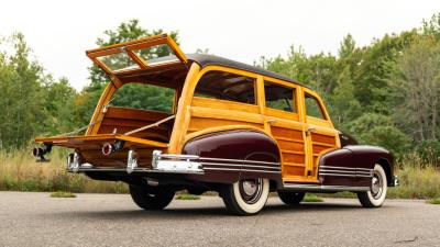 1946 Pontiac Eight De Luxe Streamliner Station Wagon