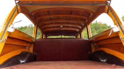 1946 Pontiac Eight De Luxe Streamliner Station Wagon