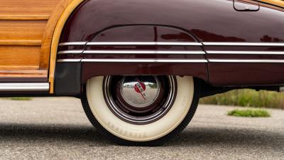 1946 Pontiac Eight De Luxe Streamliner Station Wagon