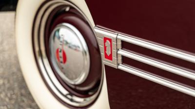 1946 Pontiac Eight De Luxe Streamliner Station Wagon