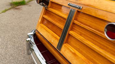1946 Pontiac Eight De Luxe Streamliner Station Wagon