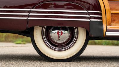 1946 Pontiac Eight De Luxe Streamliner Station Wagon