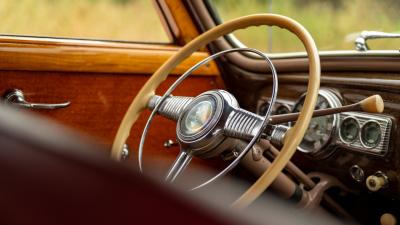 1946 Pontiac Eight De Luxe Streamliner Station Wagon