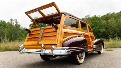 1946 Pontiac Eight De Luxe Streamliner Station Wagon
