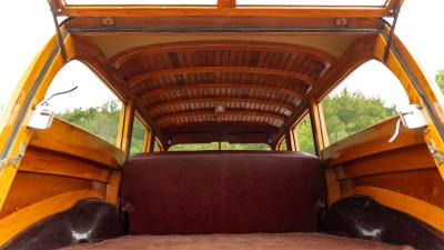 1946 Pontiac Eight De Luxe Streamliner Station Wagon