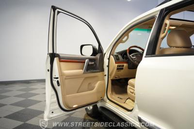 2013 Toyota Land Cruiser