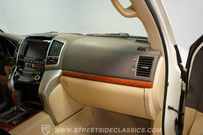 2013 Toyota Land Cruiser