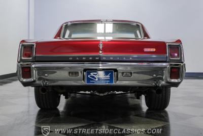 1967 Oldsmobile Cutlass Supreme