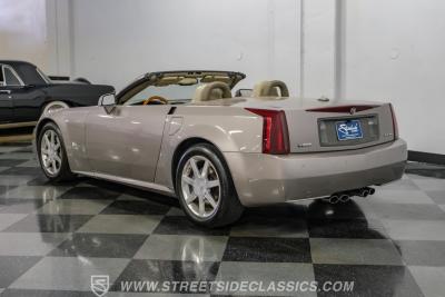 2005 Cadillac XLR