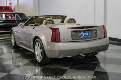 2005 Cadillac XLR