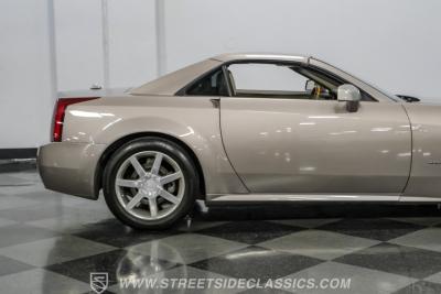2005 Cadillac XLR