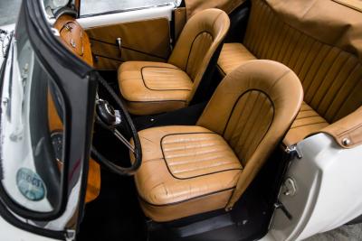 1961 Daimler SP250
