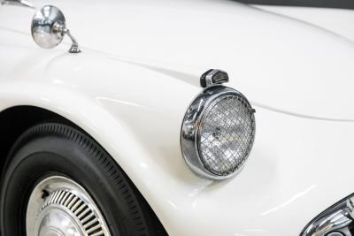 1961 Daimler SP250