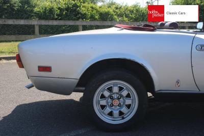 1981 Fiat 124 SPIDER LHD