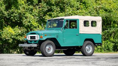 1972 Toyota Land Cruiser FJ43 Soft-Top