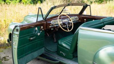 1942 Oldsmobile Custom Eight Cruiser Convertible Coupe