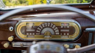 1942 Oldsmobile Custom Eight Cruiser Convertible Coupe