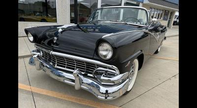 1956 Ford SUNLINER
