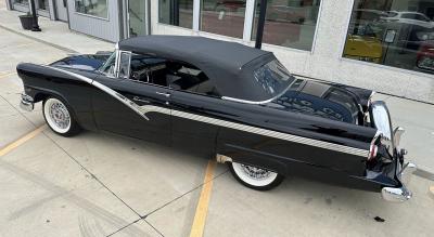 1956 Ford SUNLINER