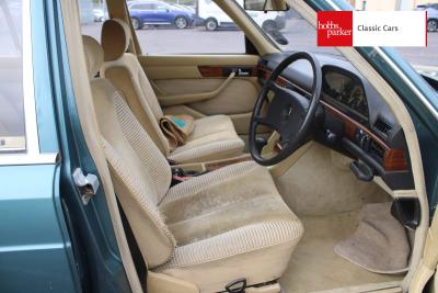 1981 Mercedes - Benz 380 SE Auto W126