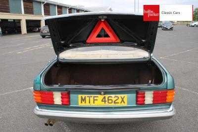 1981 Mercedes - Benz 380 SE Auto W126
