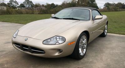 2000 Jaguar XK8