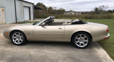 2000 Jaguar XK8