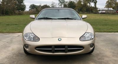 2000 Jaguar XK8
