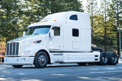 2012 Peterbilt 587 Unknown