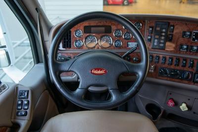 2012 Peterbilt 587 Unknown