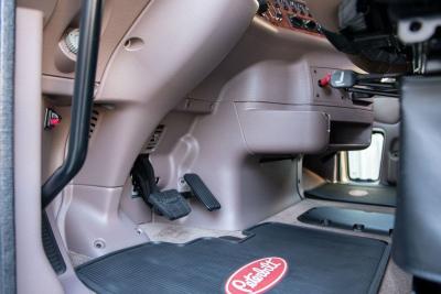 2012 Peterbilt 587 Unknown