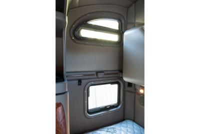 2012 Peterbilt 587 Unknown
