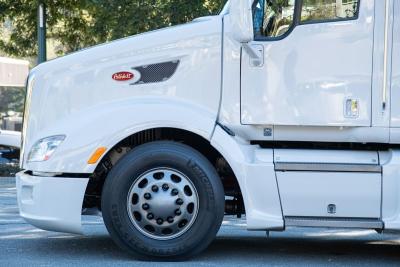 2012 Peterbilt 587 Unknown