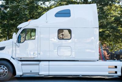 2012 Peterbilt 587 Unknown