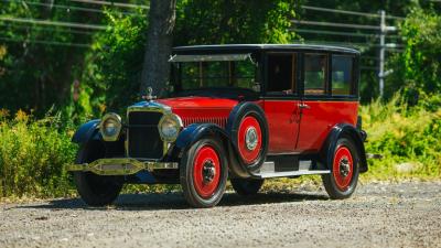 1924 Studebaker Big-Six Sedan