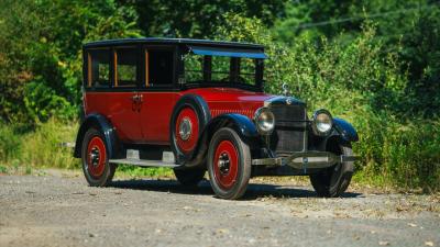 1924 Studebaker Big-Six Sedan