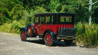 1924 Studebaker Big-Six Sedan