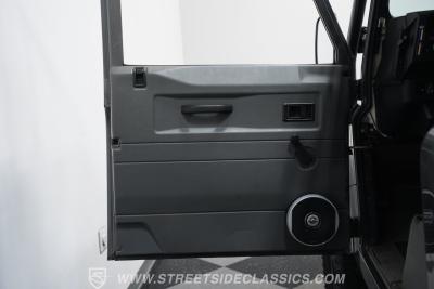 1997 Land Rover Defender 90 NAS