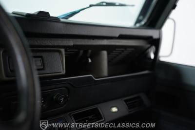 1997 Land Rover Defender 90 NAS