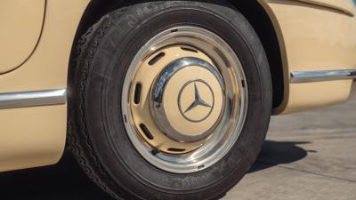 1957 Mercedes - Benz 300 SL Roadster