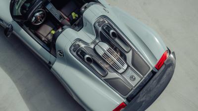 2015 Porsche 918 Spyder Weissach Package