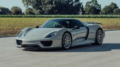 2015 Porsche 918 Spyder Weissach Package