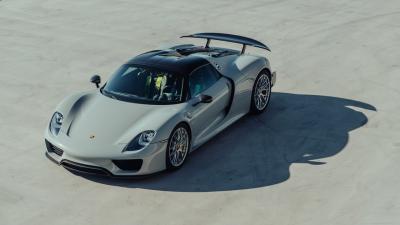 2015 Porsche 918 Spyder Weissach Package